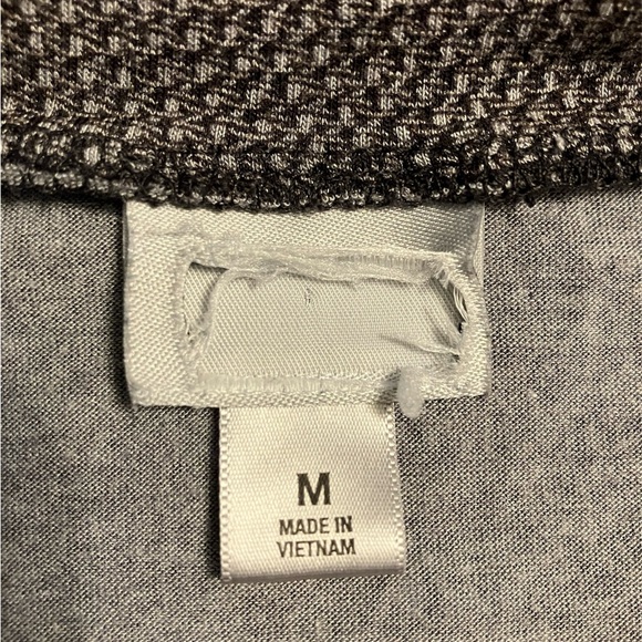 Gray Patterned Women's Top - Picture 5 of 6